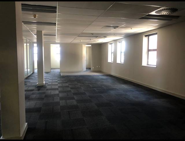 309M² OFFICE TO LET IN WAVERLEY